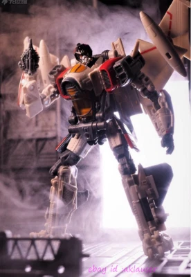 Perfect Takara Tomy Studio Series SS-65 Blitzwing Action Figure Toy Model - Image 1 of 4