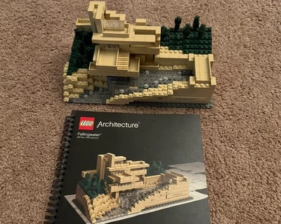 LEGO Architecture: Fallingwater (21005) - Instructions Included Great Condition - Image 1 of 4