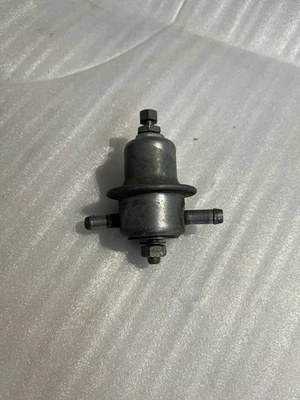 Амортизатор регулятора давления топлива BOSCH MERCEDES-BENZ 280SE 450SL 0280161002 - Изображение 1 из 3