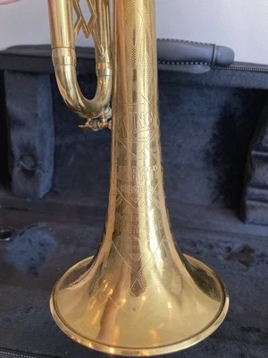 Trompeta Rey Libertad 1937 H.N. White Company Foto 1 de 4