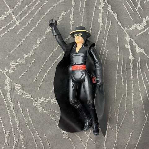 Zorro Gabriel Series 1981 Action Figure With SUPER RARE flowy vinyl Cape Cover