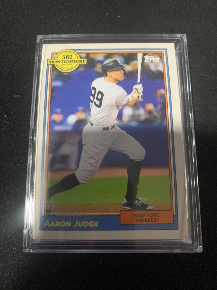 2022 Topps 582 Montgomery Club Set #2 20 card set with Aaron Judge - Image 1 of 1