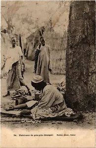 PC SENEGAL FORTIER FABRICANTE DE GRIS-GRIS TIPOS ÉTNICOS (a62742) - Imagen 1 de 2