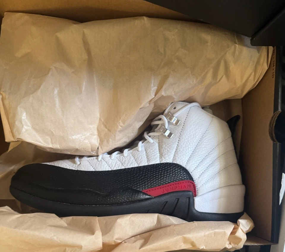 Talla 9.5 - Air Jordan 12 Retro 2025 Taxi Foto 1 de 1