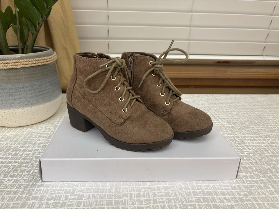 Lucky Top 冬季麂皮绒踝靴 儿童 学步女孩 12 码 — 第 1/4 张图片