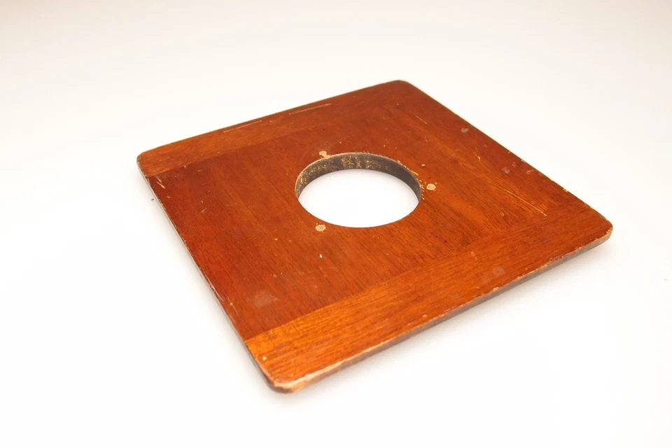 DEARDROFF 6X6 LENS BOARD. 52mm OPENING - Image 1 of 1