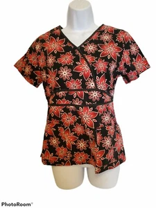 V Life Womens Scrub Top Shirt Size XS Black Floral Medical Vet - Picture 1 of 8