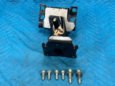 Montaje y soporte del motor delantero diésel Nissan Titan XD 5,0 L lado del conductor 16-19 OEM Foto 1 de 4