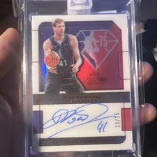 2021-22 Panini One And One Dirk Nowitzki 75th Team Signatures Auto 13/15 Red