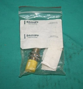 Balluff, BOS 18M-PA-1QB-E5-C-S4, Photoelectric Sensor Switch 10-30VDC NEW - Picture 1 of 3