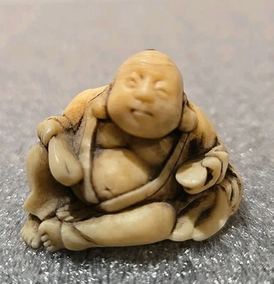 Figura de Buda feliz tallada detallada japonesa Netsuke Foto 1 de 4