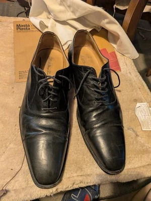 Zapatos Oxford Italianos John W. Nordstrom Puntera con Gorra - Piel de becerro Negra - Vero Cuoio Lea Foto 1 de 4