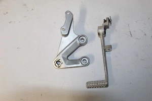 2004 SUZUKI GSXR1000 GSX-R 1000 RIGHT FRONT FOOT REST PEG STEP - Picture 1 of 5