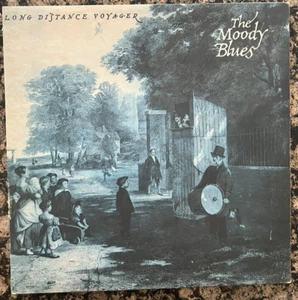 THE MOODY BLUES - LONG DISTANCE VOYAGER - VINYL RECORD LP 1981 VG - Picture 1 of 4