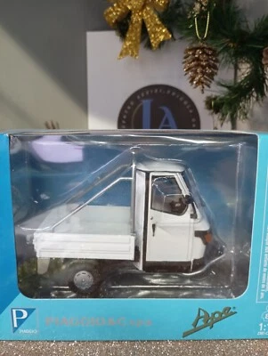 MODELLISMO STATICO MOTO & AUTO MODELLINO APE PIAGGIO CROSS 50 1994 WHITE 1:18 - Immagine 1 di 4