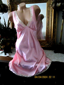Robe robe robe de nuit robe robe de nuit Victoria's Secret lingerie sissy satin dentelle bébé M
