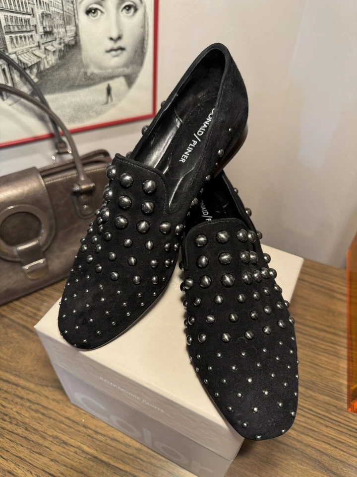 Mocasines Donald Pliner para mujer de gamuza con tachuelas “Rehbel 2” talla 6,5 Foto 1 de 4