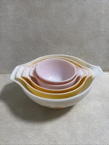 Pyrex Cinderella Nesting Bowl set of 5 Dutch - Picture 1 of 24