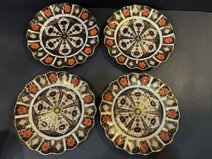 LOT DE 4 assiettes à dessert cannelées anciennes Royal Crown Derby Imari Sheffield 1965 2 860 $ - Photo 1/14
