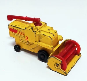 Matchbox Combine Harvester 1977 Yellow Made in Thailand - Imagen 1 de 7