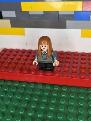 Lego Harry Potter minifigura Susan Bones Hp149b cabelo plástico - Imagem 1 de 2