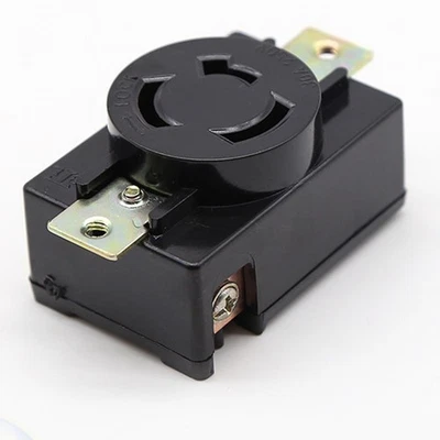 3 Pin Locking Socket for 2KW Generators 168f/170f AC250V 30A IP44 Protection - Image 1 of 4