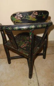 ANTIQUE CHINESE FURNITURE SMALL HANDMADE WOODEN HORSESHOE CORNER CHAIR China - Picture 1 of 12