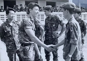 SOUTH VIETNAM BROWN ERDL CAMO ARVN UNIFORM BDQ Nhay Du - CUSTOM ORDER AIRBORNE - Picture 1 of 14
