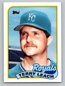 1989 Topps Traded     #69T Terry Leach  Kansas City Royals  Baseball Card