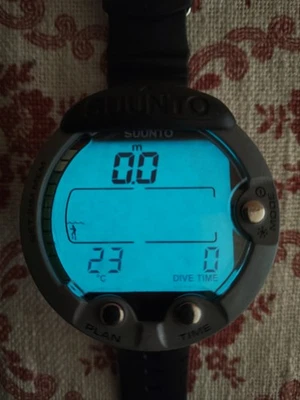 Computer subacqueo Suunto Vyper Air/Nitrox solo 30 immersioni ottime condizioni 🤿🐬 - Immagine 1 di 4