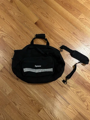 Size O/S - Supreme Hi Vis Medium Duffle Bag Black Fw14 - Image 1 of 4