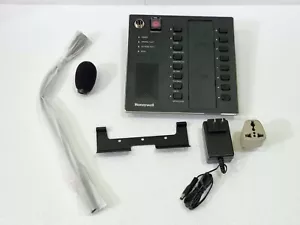 HONEYWELL HMC-2000 INTEVIO CALL STATION - Picture 1 of 7