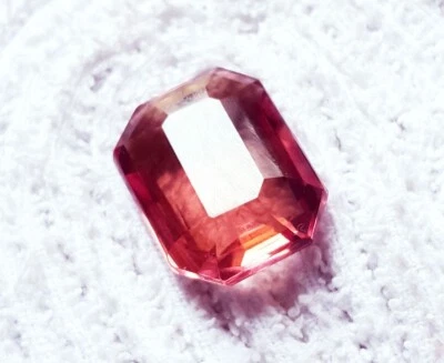 Piedra preciosa suelta con cambio de color de alejandrita certificada 32,80 quilates con regalo gratis Foto 1 de 4