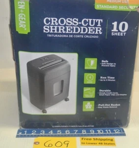 Cross-Cut Shredder Capable Of Shred Credit Cards Small Paper Clips And Staples - Picture 1 of 9