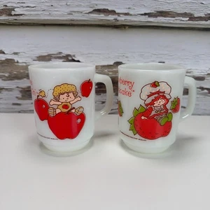 Taza de vidrio de leche con ancla de albóndigas de fresa y manzana 1980 - Imagen 1 de 13