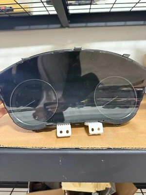 2015 HYUNDAI GENESIS SEDAN Speedometer Gauge Cluster OEM 94011B1200 38,377K MI - Изображение 1 из 4