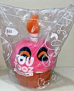 Youtooz FNAF Cupcake 1 ft. Plüsch Five Nights at Freddy's NEU Rarität - Bild 1 von 4