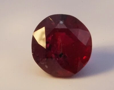 Natural Ruby Deep Red 0.93 Carat Sri Lanka Loose Gemstones - Image 1 of 4