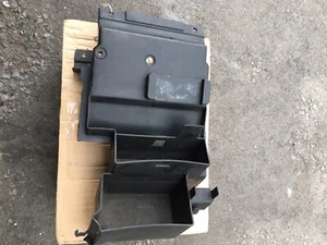 KAWASAKI ZEPHYR INNER MUD GUARD/BATTERY  CARRIER  ZR750 C/D 1991-97 ZR 750 - Picture 1 of 6