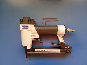 Pneumatic Stapler Gun 3/8 Ga Type1416 Crone 10mm + FREE to 750 grams any staples - Picture 1 of 4