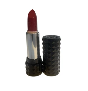 NUEVO Lápiz labial Kat Von D/KVD con tachuelas Kiss HELLBENT 3,0 G TAMAÑO COMPLETO descontinuado - Imagen 1 de 1