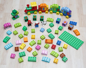 Lego Duplo Number Train with lots of accessories, building blocks, spares (#10558) Train