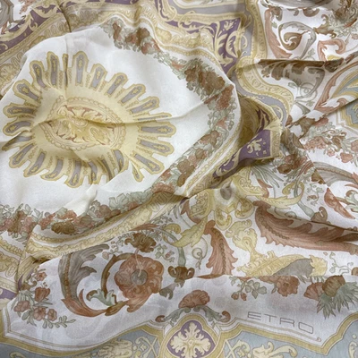Bufanda de seda ETRO 33 pulgadas barroca ornamental beige estilo clásico elegante Foto 1 de 4