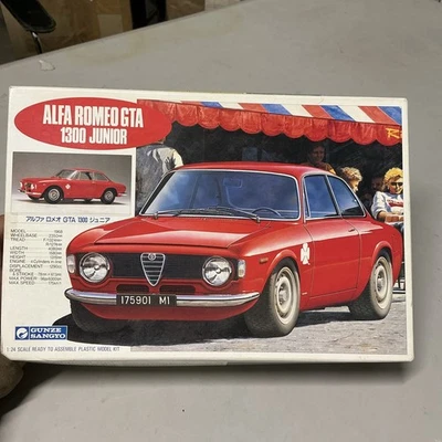 ALFA ROMEO GTA 1300 JUNIOR 1968 - Gunze Sangyo 1:24 - NUOVO - Kit Da Montare - Immagine 1 di 4
