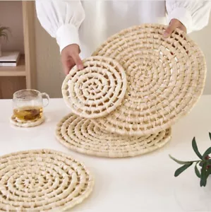 Paquete de 4 tapetes de mesa rústicos hechos a mano boho tejidos cáscara de maíz natural hechos a mano - Imagen 1 de 8