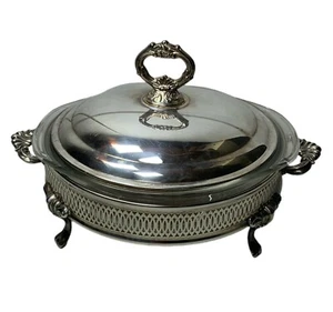Vintage Ornate Silver Plate 3 Foot Serving Set With 2 Qt Pyrex Serving Dish #25 - Picture 1 of 9