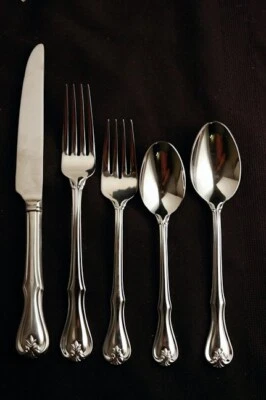 Reed and Barton Bristol 5 Piece Place Setting Stainless Steel - Image 1 of 4