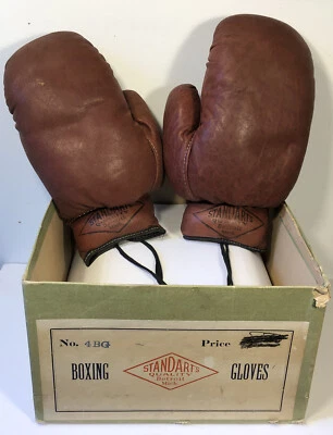 Vtg 1940s STANDARTS Detroit MI Leather Boxing Gloves Youths NOS New In Box Rare - Image 1 of 4