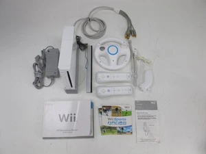 Consola Nintendo Wii Deportiva C/RVL-USZ-1 con 2 Mandos 1 Joystick 1 Rueda  - Imagen 1 de 12