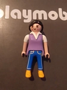 PLAYMOBIL FIGURA MUJER MODERNA 2/8/18 - Picture 1 of 1